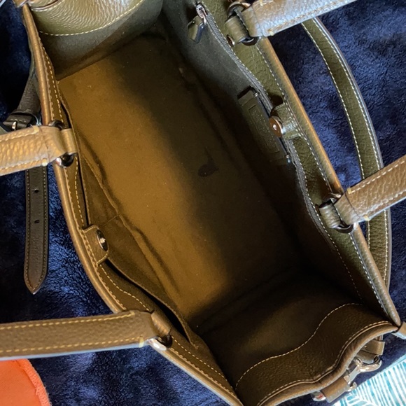 Coach Caryall - Picture 8 of 10